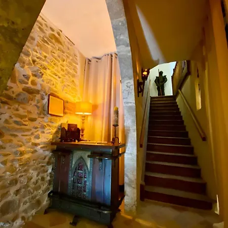 Апартаменты La Maison Des Templiers ~ Ostal Medieval ~ Logis Enchantes Каркассон