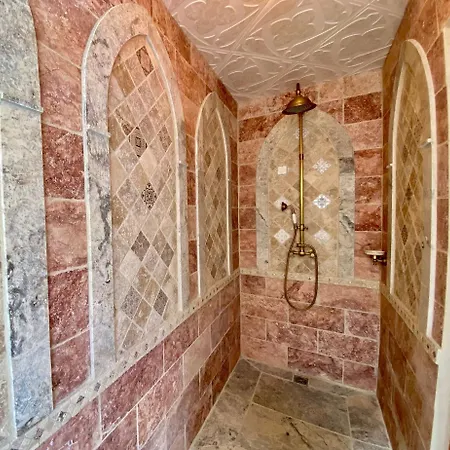 La Maison Des Templiers ~ Ostal Medieval ~ Logis Enchantes Каркассон