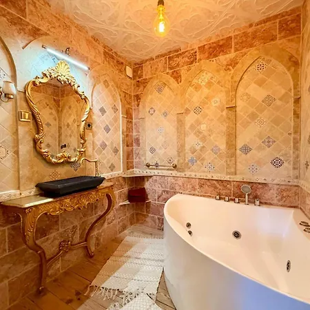 La Maison Des Templiers ~ Ostal Médiéval ~ Logis Enchantés * Carcassonne
