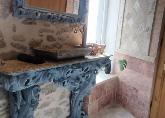Apartment La Maison Des Templiers ~ Ostal Medieval ~ Logis Enchantes *